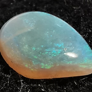 N8 freeform lightning Ridge crystal opal 0.70ct