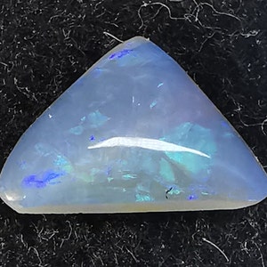 Australian Coober Pedy Crystal opal 0.75ct