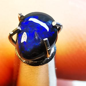 Australian lightning Ridge N1 Black Opal. 0.30ct
