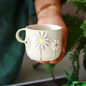 Handmade Ceramic Mug with Custom Wood Slice Gift Box, Coffee Tea Cup 12 oz 350ml, 24K Gold Plated Pottery Birthday Valentines Mothers Day White Daisy