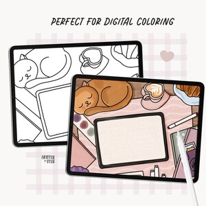 Pu&ograve; includere: Pagina da colorare digitale con due illustrazioni di gatti che dormono su un letto con una tazza di caff&egrave; e un croissant. La seconda illustrazione include un tablet con uno schermo vuoto, uno stilo e altri dettagli.
