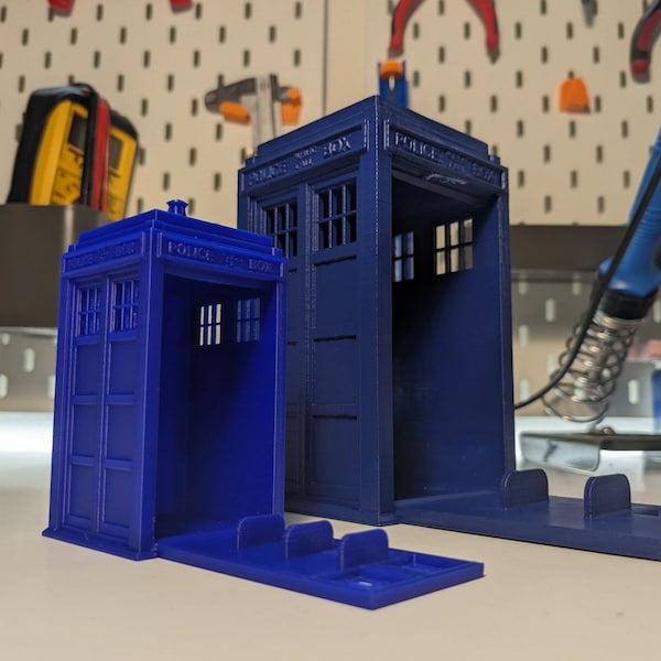 Doctor Who Tardis Phone Stand - Iconic British Sci-Fi Series Inspired Desk Accessory, Perfect Gift for Whovians, Unique Smartphone Holder