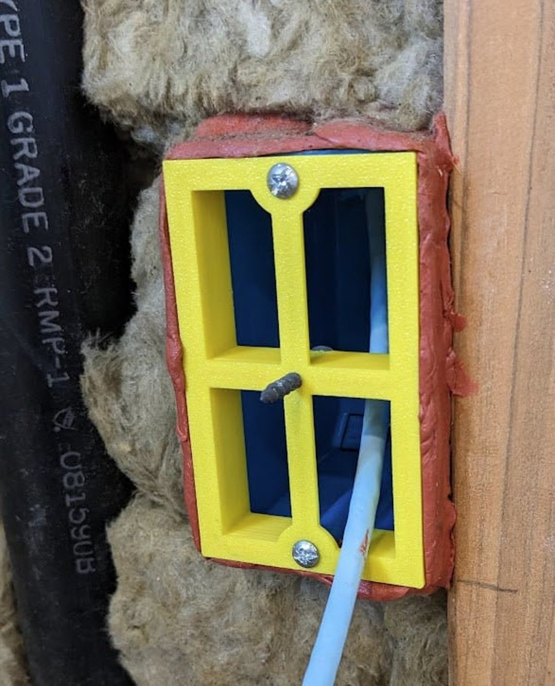 Fast and Accurate Drywall Outlet Marking and Cutting Guide Save Time