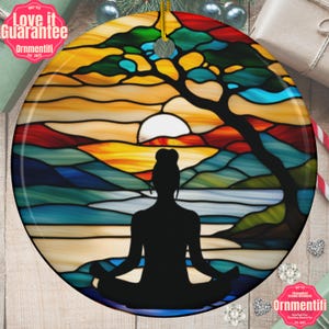 Yoga-ornament: glas-in-lood, zen-huisdecoratie