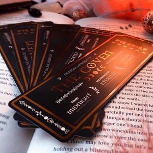 Coven Ticket Lesezeichen | Witchy Bronze Lesezeichen | Dark Academia & Okkulte Ästhetik | Herbst Hexe Geschenk Bücherwurm Geschenk | Booktok