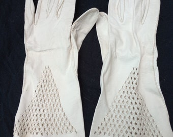 Gants blancs pour enfant - dos ouvert en filet - neufs