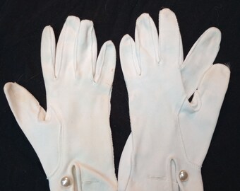 Short cotton gloves with button- new