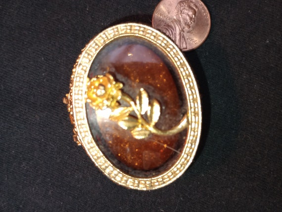 Rose perfume box- contains perfume