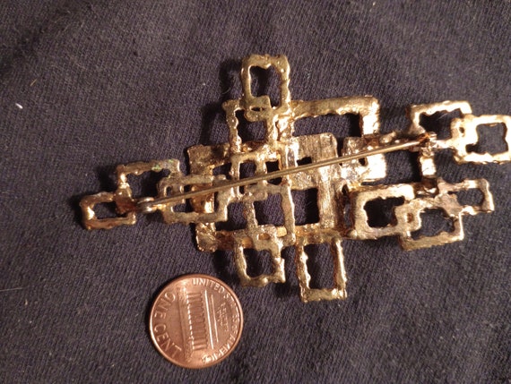 Roberta Stone 3D geometric pin- gold-plated silver - image 2