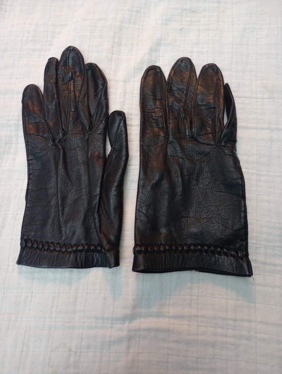 Small black leather gloves- size small - image 1