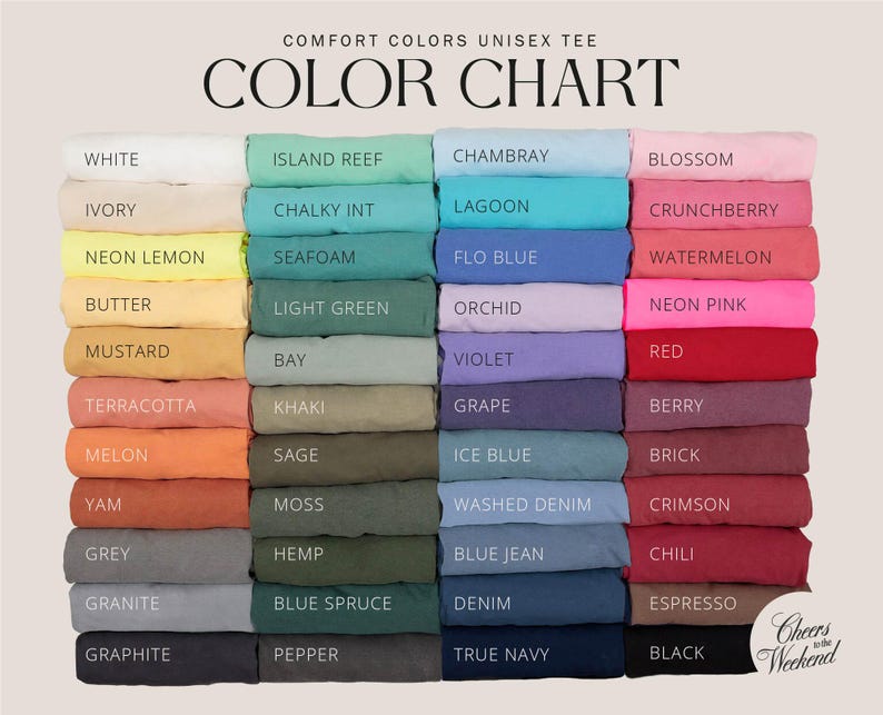 Pu&ograve; includere: Una tabella colori per t-shirt unisex Comfort Colors che mostra quarantaquattro t-shirt piegate in varie tonalit&agrave;, tra cui bianco, giallo, verde, blu, rosa, rosso e nero. Ogni t-shirt &egrave; etichettata con il relativo nome del colore in nero.