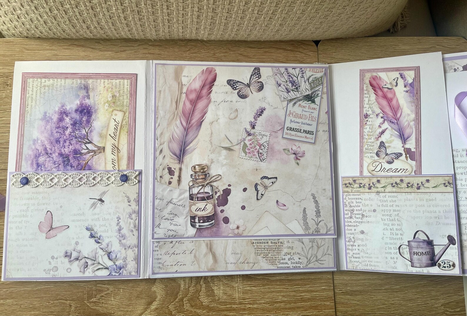 Stamperia Lavender 12x12 Inch Fabric Sheets (4pcs) (SBPLT30) (DISCONTINUED) | De Egel - Hobbywinkel - Marianne Design