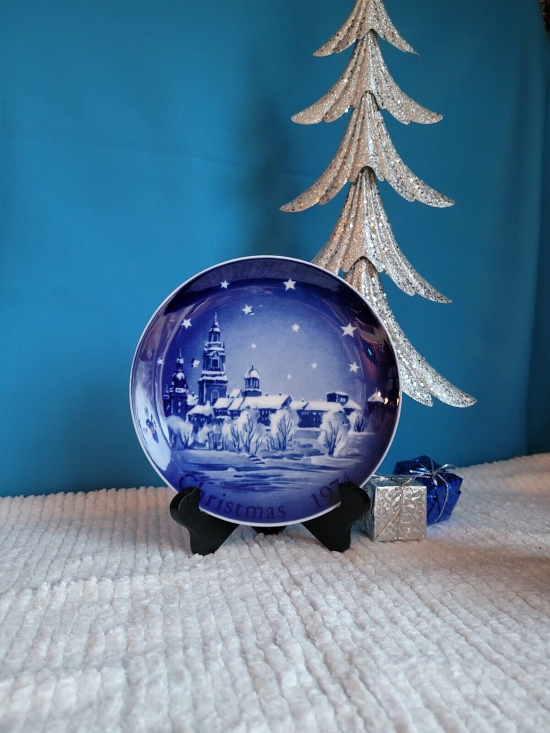 Limited Edition Montgomery Ward 'CHRISTMAS 1974' Etsy