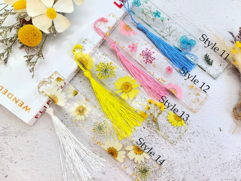Birth Flower Resin BookmarkDaisy Wildflower Resin BookmarkCustom Pressed Flower BookmarkBookmark for WomenBook Lover GiftGift for mum zdjęcie 6