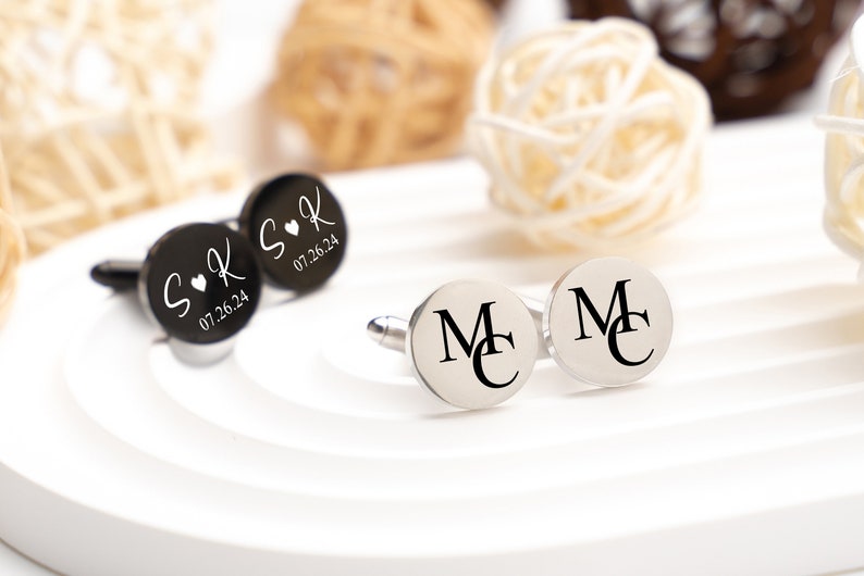 Custom Name Initial Cuff Links,Personalized Initials Cufflinks,Groom Wedding Cufflinks,Wedding Gift,Custom Groomsmen Gift,Round Cufflinks image 2