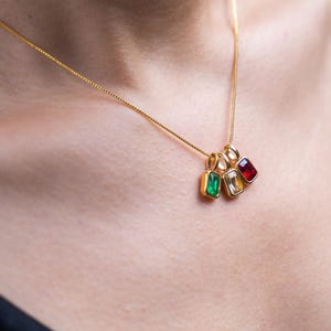 Collar de piedra natal con letras, joyería personalizable con piedra natal familiar, regalo elegante para abuela, regalo de novia, regalo de cumpleaños o día de la madre