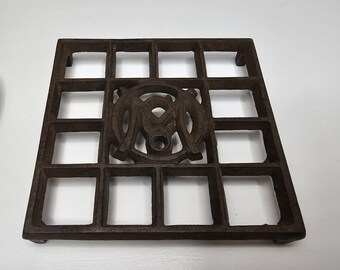 ヴィンテージ鋳鉄製鍋敷き - Etsy 日本