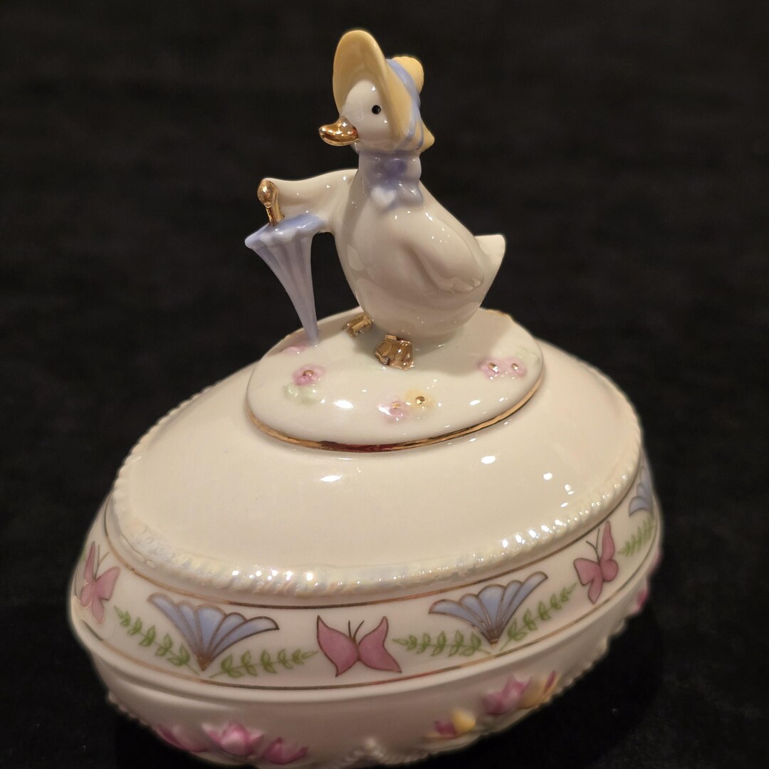 Lenox Easter Egg, the 2006 Darling Duck Easter Egg, With Original Box ...