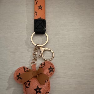 Louis Vuitton ミッキーマウス キーホルダー Louis Vuitton Mickey Keychain - Etsy