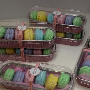 Macaron getmjölkstvål, minitvålar, födelsedagspresent, festgåva, babyshowergåva, bröllopsgåva, presentask, desserttvål, påskkorg