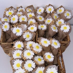 Sapone margherita, sapone fiore, mini saponi, regalo di compleanno, bomboniera, bomboniera baby shower, bomboniera matrimonio, set regalo, sapone per bambini, coniglietto pasquale