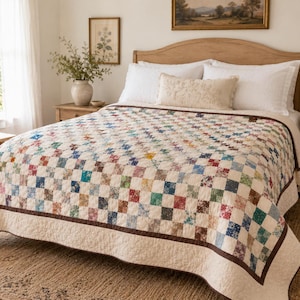 Edredón artesanal firmado "Viaje alrededor del mundo" / Edredón vintage de patchwork de Mary Martin de 1991 / Juego de ropa de cama grande de 74x90 estilo rústico de granja.