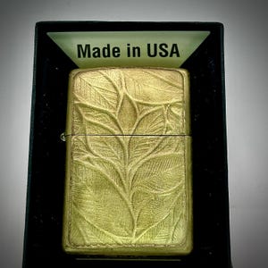 Accendino Zippo Field of Leaves, accendino personalizzato per lei e per lui, Zippo personalizzato, accendino vintage, accendino Flip, regali per fumatori