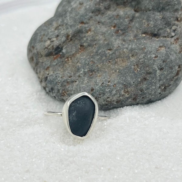 Beach Pebble Size 7 - 8 Ring Sterling Silver Handmade Jewelry Ethical Sustainable Lake Pebble River Stone