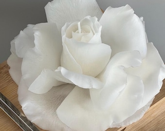 Realistische Rose aus Bienenwachs: Rose duftende Kerze