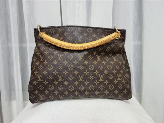 Louis Vuitton Monogram Artsy bag - image 1