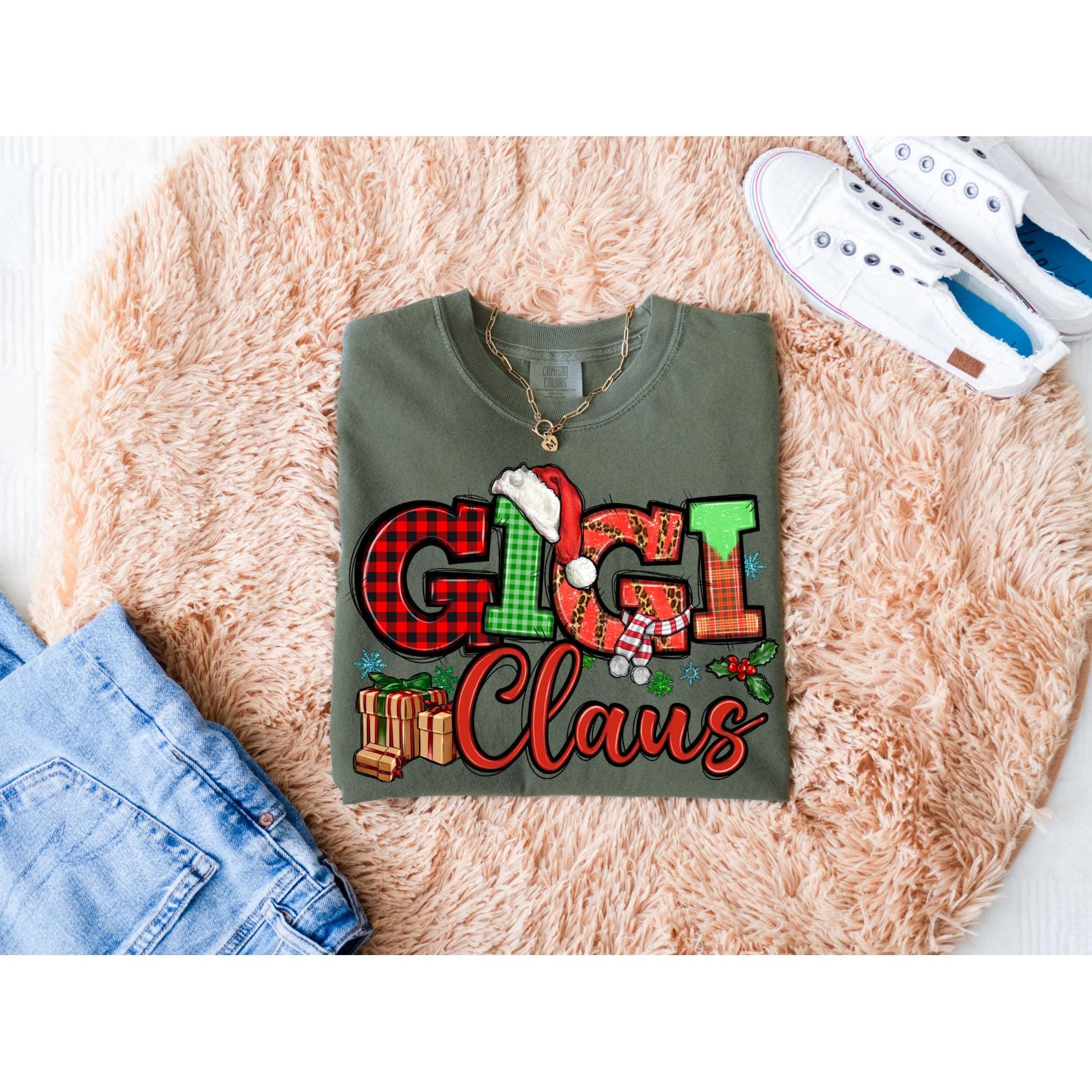 Comfort Colors Gigi Claus Shirt, Gigi Claus Shirt, Grandma Shirt, Funny Christmas Shirts, Christmas Gigi Gift, Grandma Gift Shirt