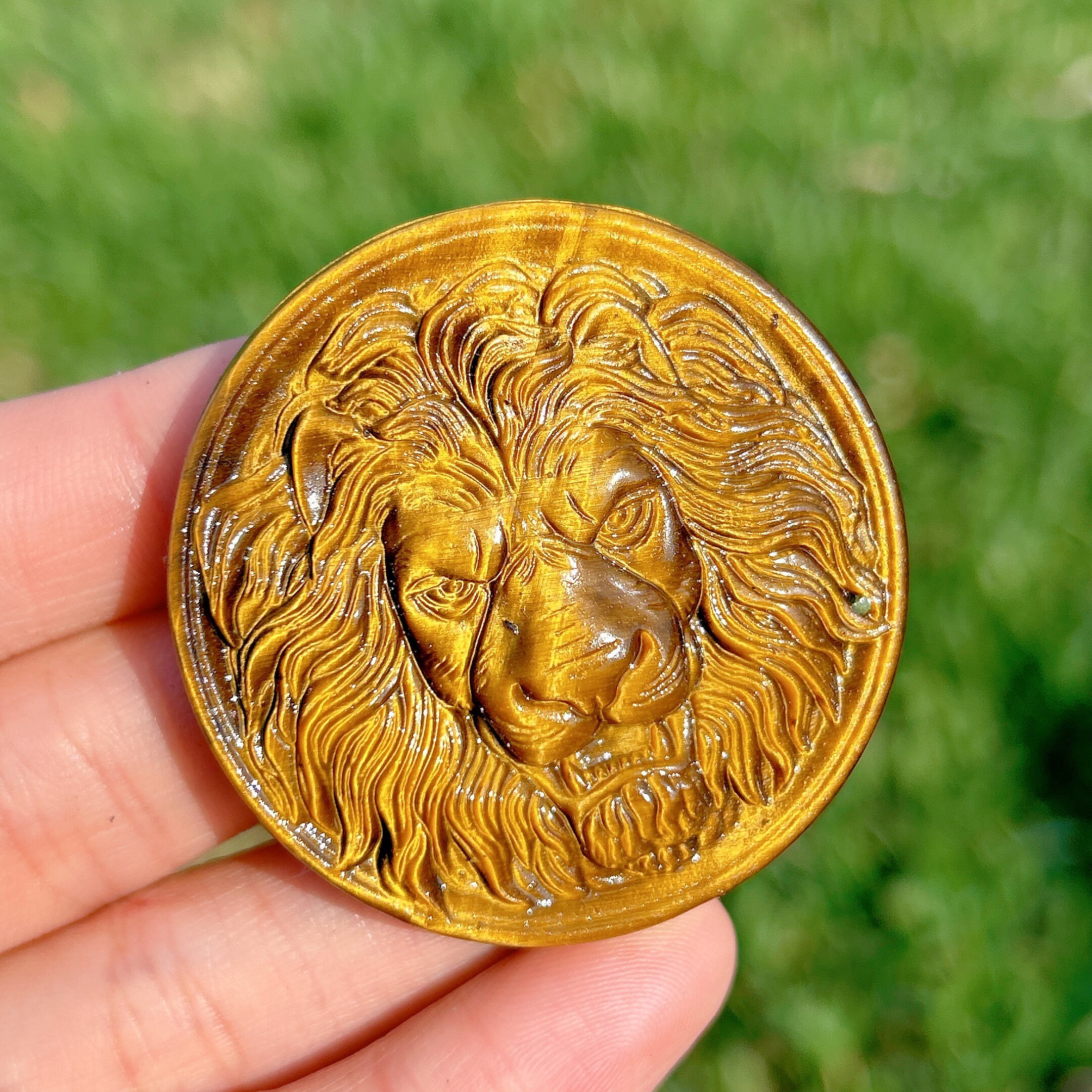 Natural Hand Carved Tiger's Eye Lion Headquartz Crystalchristams