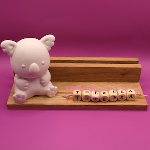 Holzständer zur Geburt | personalisierbar | Baby | Geschenkidee | Bär | Gutschein | Geldgeschenk | Lieferung ohne Karte