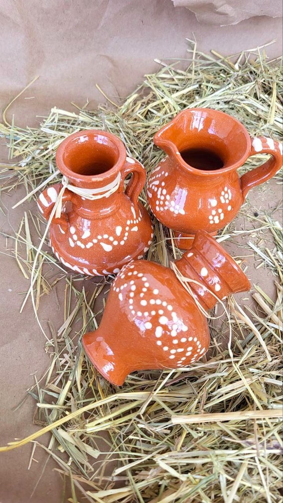 Vintage Hand-Painted Clay Jug Set: Portuguese Farmhouse Pottery
