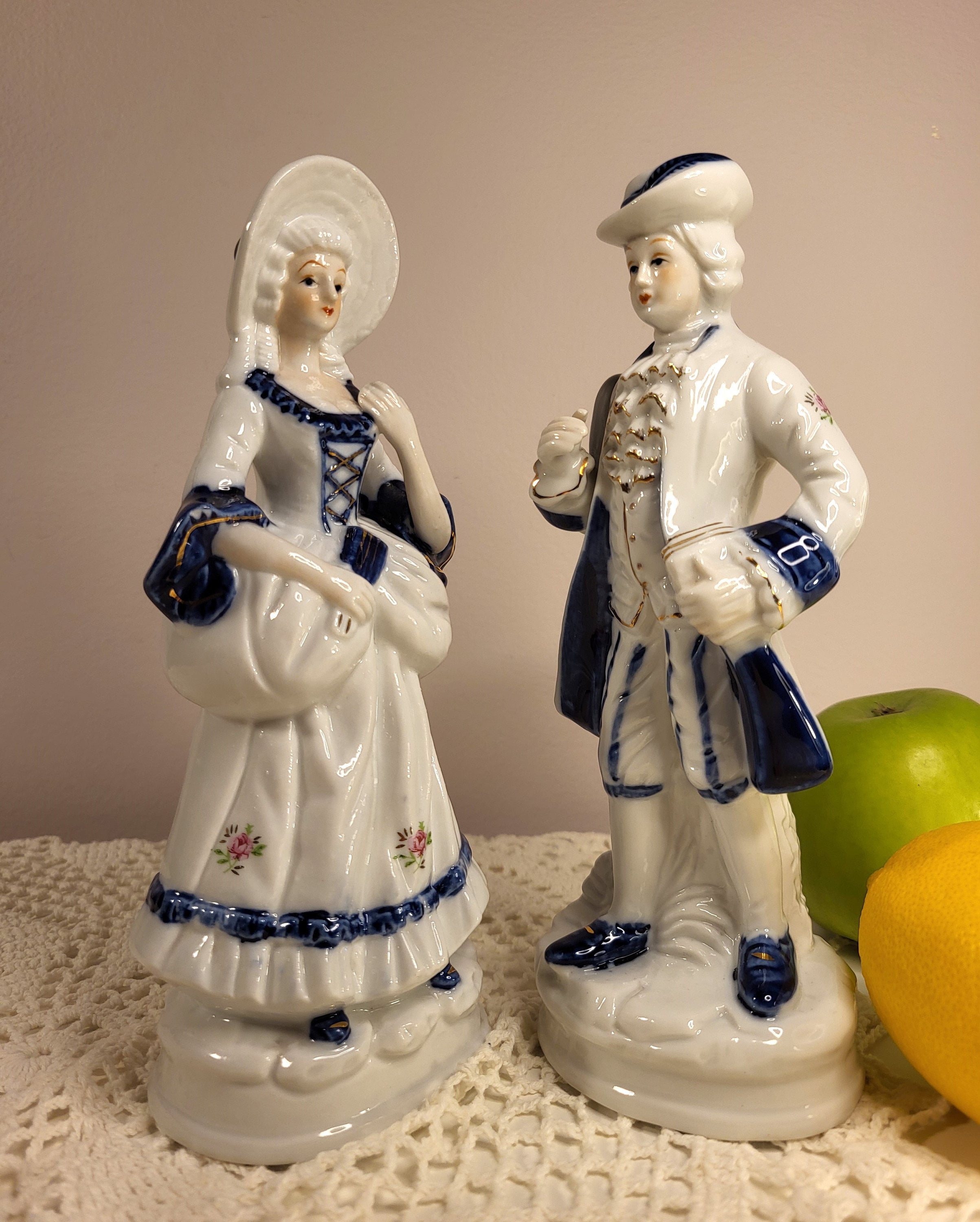 超爆安 Victorian white 日本 Etsy - figurine porcelain blue and 1800年 - 1900年