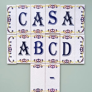 Azulejos con letras de la casa de cerámica portuguesa hechos a mano: Azulejo vintage de Portugal
