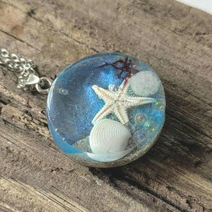 Real Starfish resin Necklace, Ocean Resin Pendant, summer boho Beach Jewelry, Sea Inspired Jewelry, Handmade Coastal Gift for Women