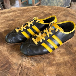 Adidas Perfekt Vintage 70’s shoes