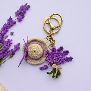 Porte-clés fleur au crochet motif lavande Provence et chapeau DIY printemps été amigurumi facile motif cadeau fête des mères bouquet lavande image 6