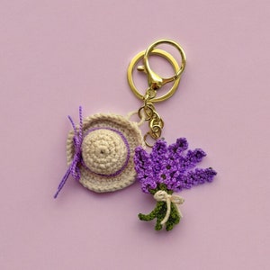 Porte-clés fleur au crochet motif lavande Provence et chapeau DIY printemps été amigurumi facile motif cadeau fête des mères bouquet lavande image 3