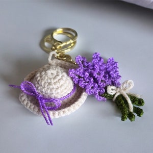 Porte-clés fleur au crochet motif lavande Provence et chapeau DIY printemps été amigurumi facile motif cadeau fête des mères bouquet lavande image 5