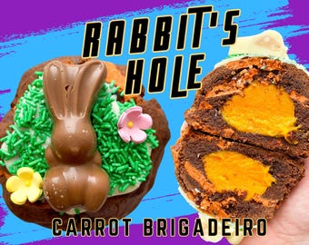 Puede incluir: Primer plano de un postre de chocolate con un conejito de chocolate, chispas verdes y una flor rosa. El postre está cortado por la mitad, revelando un relleno naranja. El texto en la imagen dice "Rabbit's Hole Carrot Brigadeiro."