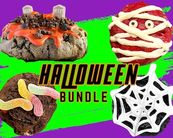 Puede incluir: Un lote temático de Halloween con cuatro golosinas decoradas. Una se asemeja a una lápida, otra a una momia, una tercera tiene gusanos de goma y la última es un diseño de telaraña. Las palabras "HALLOWEEN BUNDLE" se muestran en negrita, naranja y negro.