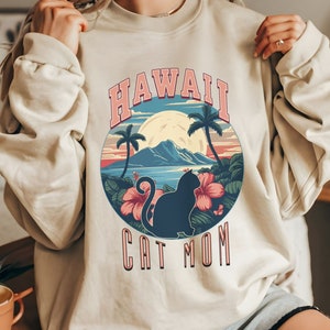 Hawaii Cat Mom sweatshirt, States crewneck, moving away present for-her, cat mama gift, collegiate style sweater-shirt Sand