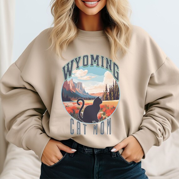 Wyoming Cat Mom sweatshirt, States crewneck, moving away present for-her, cat mama gift, collegiate style sweater-shirt