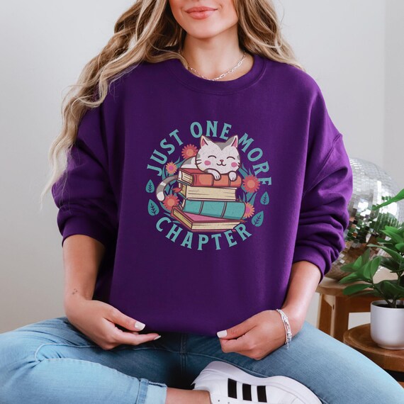 Cat Reading Books Sweatshirt: Cozy Bookworm Crewneck