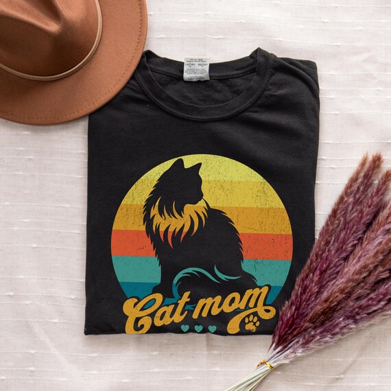 Retro Sunset Cat Mom T-shirt, Longhaired Cat Silhouette Shirt, Vintage Feline Lover Tee, Distressed Kitty Graphic Top, Comfort Colors® Tee
