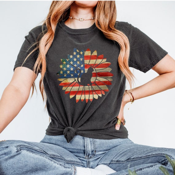 Comfort Colors® Sunflower Patriotic Cat Lovers Shirt, USA cat and American flag on retro sunflower, great Independence Day gift for her