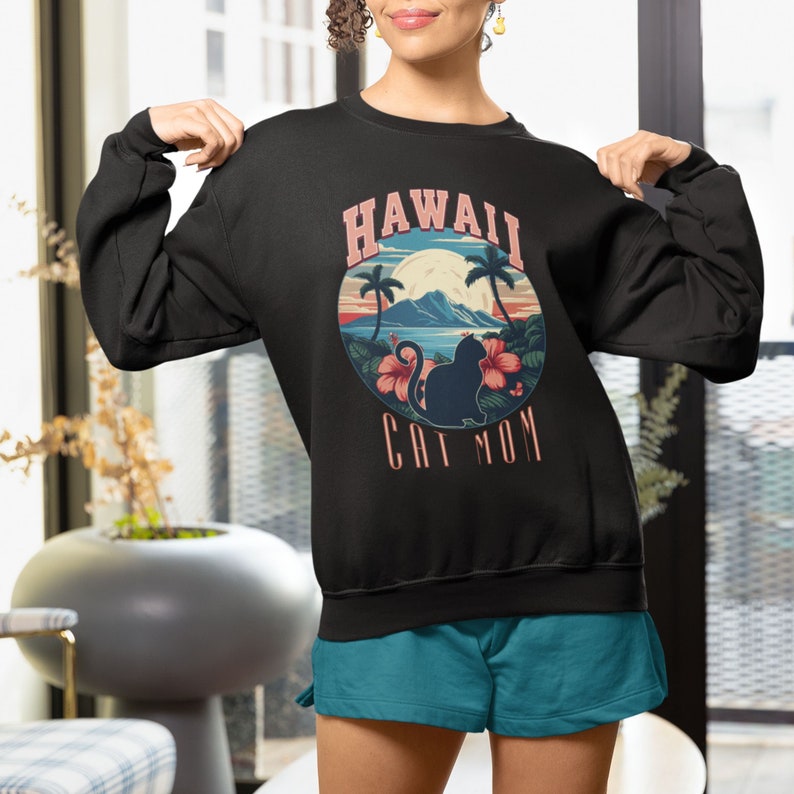 Hawaii Cat Mom sweatshirt, States crewneck, moving away present for-her, cat mama gift, collegiate style sweater-shirt Black