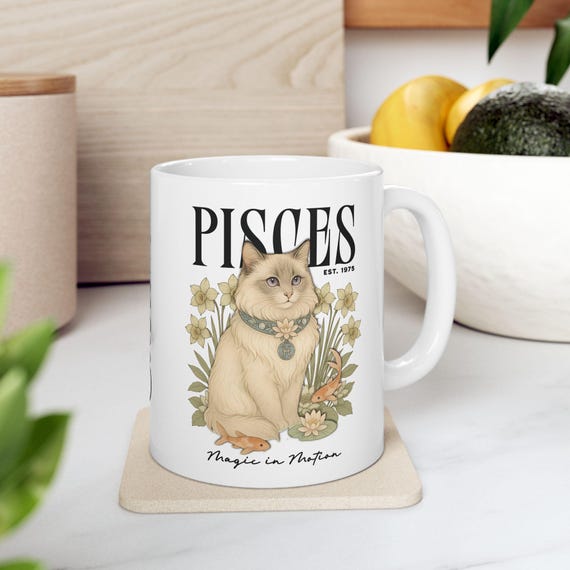 Personalized Pisces Cat Mug: Custom Zodiac Coffee Cup